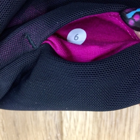 Lululemon Sweaty Endeavor Pink Fuschia Raspberry and Black Legging Size 6 - Picture 10 of 14